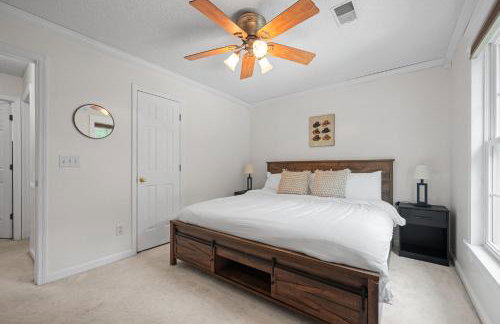 Low Country Gem with Heated Pool Games and Hot Tub - Photo 24