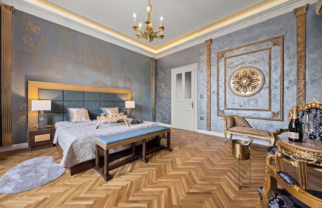 Villa Muenz Luxurious Residence - Photo 11