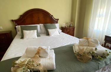 Las Adelfas - Photo 2