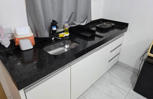 Flat completo a 3 minutos de mercado, farmácia - Foto 25