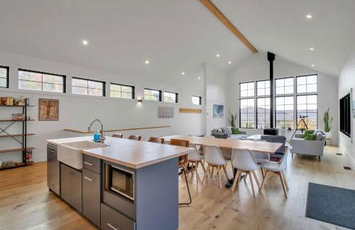 Magnificent Chalet Sweeping Views and Hot Tub - Foto 19