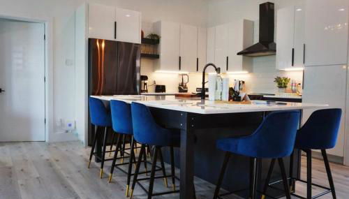 Amazing New House - Waterfront Getaway + Boat Dock - Foto 2