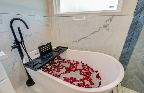 The Orange HTX by NRG Med Cent - Photo 35