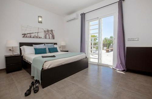 Villa in San Antonio Sleeps 10 - Foto 34