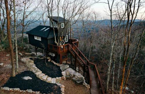 Breathtaking Tree House with Jacuzzi and Lofted Interior in Georgia - Foto 10