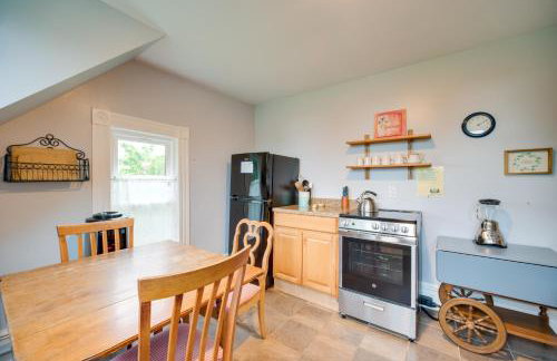 2 Mi to Chardon Square Family Farmhouse Escape - Foto 12