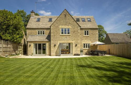 Little Tithe - Photo 1