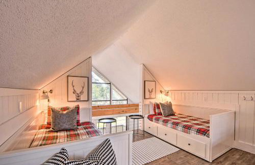 Designer Retreat with Pool, Golf and Beach Access! - Foto 15