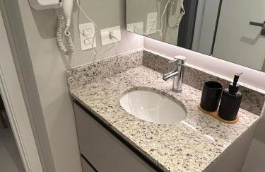 Apartamento 2 Quartos para até 7 Pessoas com Garagem no Portão - Foto 24