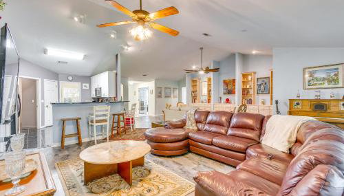 4 Mi to Beach Family-Friendly Home in Navarre - Foto 3