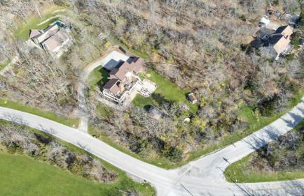 Hillside vacation next to Overland Park Kansas nature trail grill and fun - Foto 54