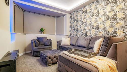 Luxury Cozy 2 bed house hot tub family friendly business traveler family of 4 - 6 with parking close to Birmingham city centre , M6 , Aston univerity , Great Barr Birmingham - Foto 5