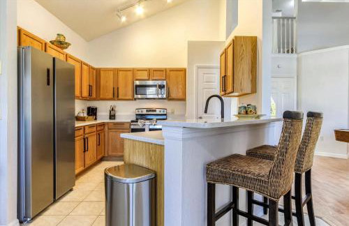 Large Home-Private Pool, Spa, and Pet Friendly Sleeps 12 - Foto 10