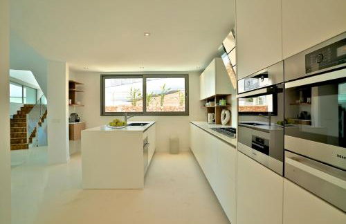 Serene Escape: Seaside Villa in Ibiza, 1001 - Foto 23