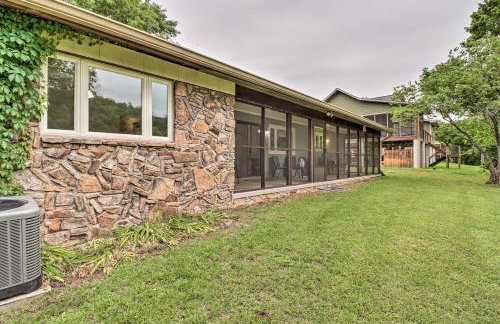 Norfork Getaway Walk in White River Access! - Foto 23