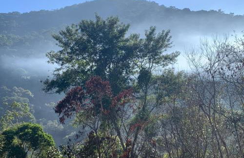 Linda casa de vidro no coração da Mantiqueira - Foto 23