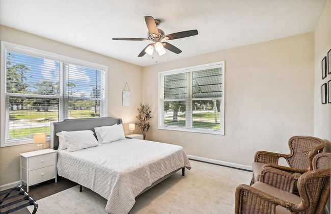 Cove Cottage - 3 Bedroom w/Private Pool. Sleeps 6. Quiet Community, Close to Fishing Marinas. 3 Home by RedAwning - Foto 1