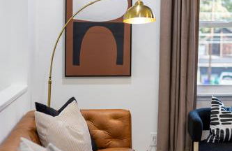 Elegant 4 bedroom Home - Foto 11