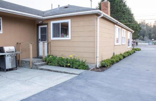 Private Home - #RedwoodSkyWalkRetreat - 5BD, Pro Pool Table, BBQ, Foosball, Darts, Fireplace, Movie Projector, Stereo, Cotton Bedding - Foto 56