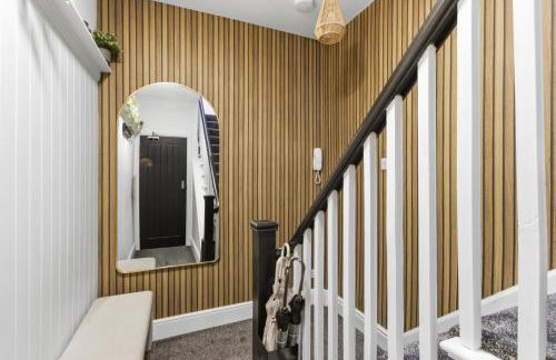 Cannons Loft Central Buxton, Duplex loft 3 bedroom Set over 3 floors stairs no lift sleeps 5 - Photo 37