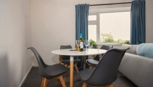 #33 Beautiful 2 bed apt Tamworth Private Parking - Foto 2