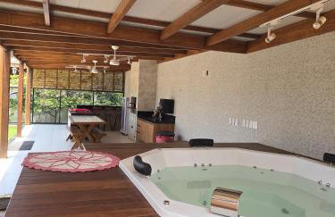 Casa de alto padrão com piscina,quadra e jacuzzi em condomínio - Foto 11