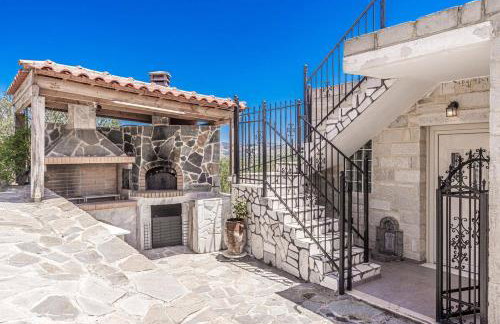 Elysian Stone Villa with Pool & Mountain View - Photo 53