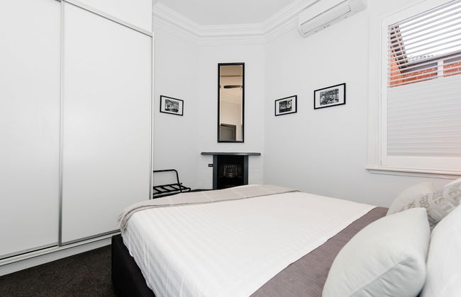 Bespoke On Main - Photo 3