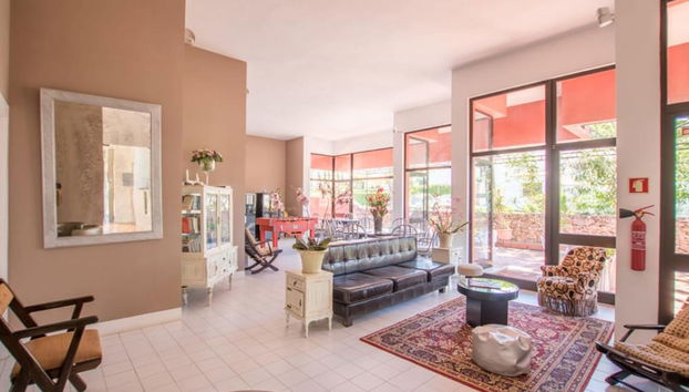 Coin salon dans le hall