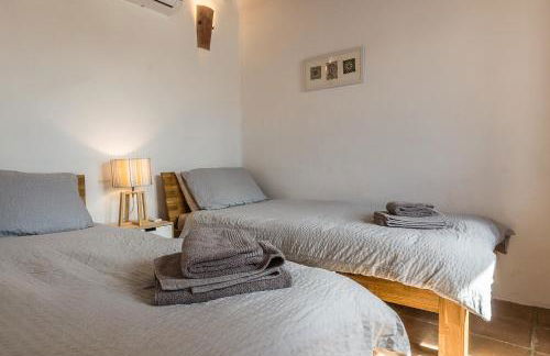 Casa Sol - traditional village house with pool and view - Foto 29