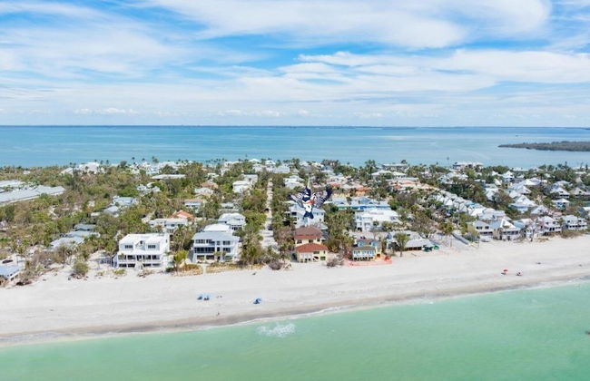 Anchored Here 3 Bedroom Home by RedAwning - Foto 45