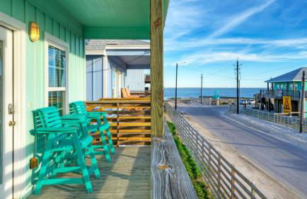 Group Getaway w/ Pool, Boat Dock 2 Homes Laguna Village Retreat by Avantstay - Foto 106