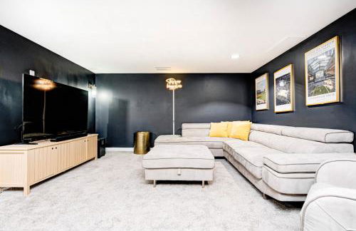 Indy Getaway - 5BR - Sleeps 16 - Arcade games - Perfect for families and groups - Foto 71