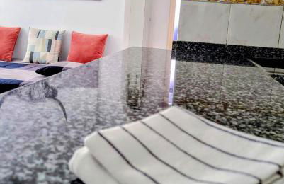 2 bedroom apartment with a pool - Foto 12