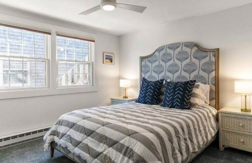 Stunning Bay Views | Beach Access - Deck - Parking - Photo 4