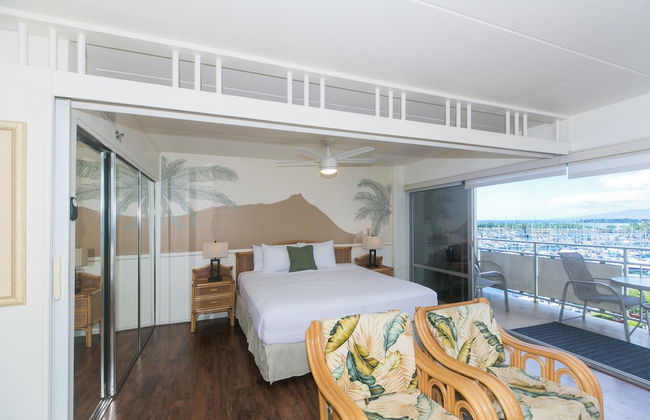 Spacious One Bedroom Harbor View Condos at Ilikai Marina With Private Balcony - Foto 25