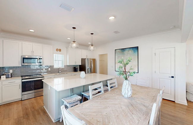 New Home 3br/2.5br w/ Kayak Access Sleeps 9 - Foto 15