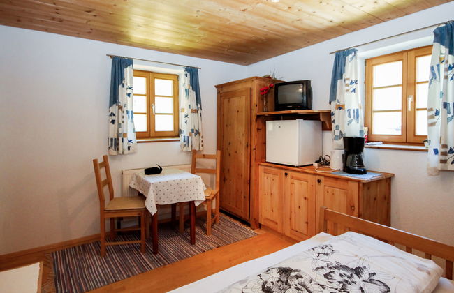 Beim Holzschnitzer - Foto 3