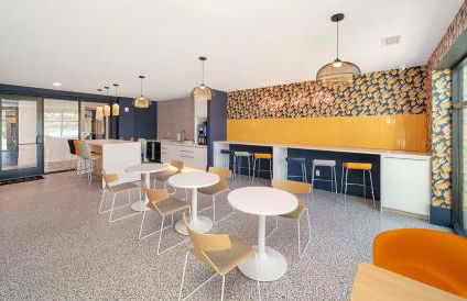 Landing Spectacular 1BD Courtyard Clubhouse - Photo 16