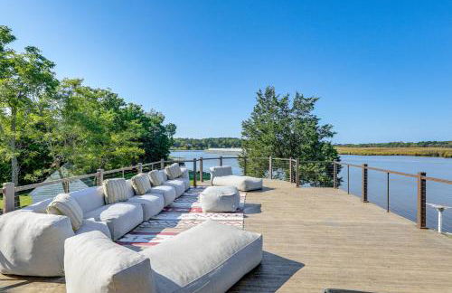 Riverfront Gem with Fire Pit in Eden - Foto 31