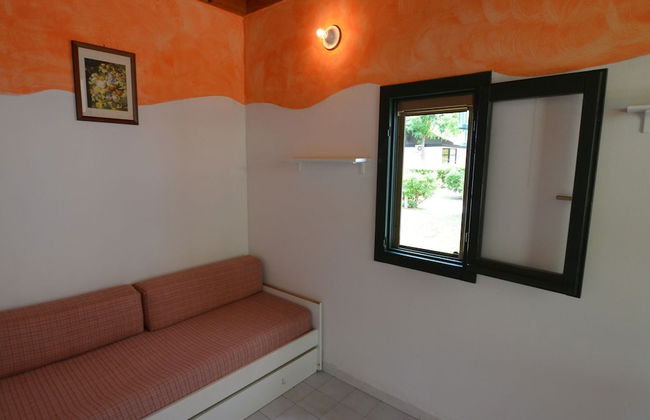 Bungalow in Italy Near Beach & Water Park - Photo 11