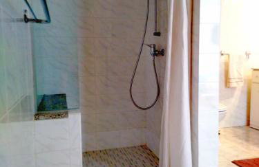 Olive Tree Apartments - Photo 14