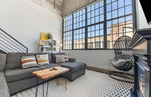 The Coolest Loft in the Cincinnati Area - Photo 1