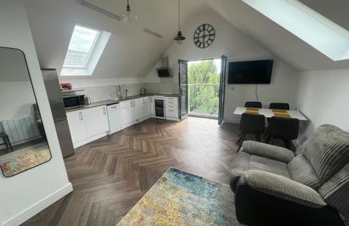 White House apartment, Staines upon Thames - Foto 1