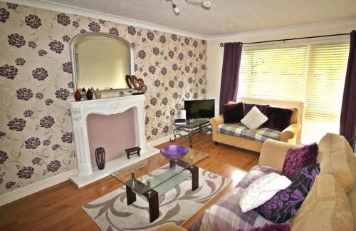 Large Balcony Apartment - Town & Races -2 Dbl Beds - Foto 21