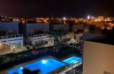 Villa Luxury - Private Pool - Wifi - Solarium - Foto 19