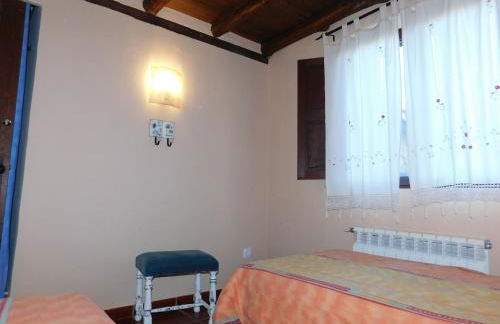 Casa Rurales Cimera y Brincalobitos - Photo 15