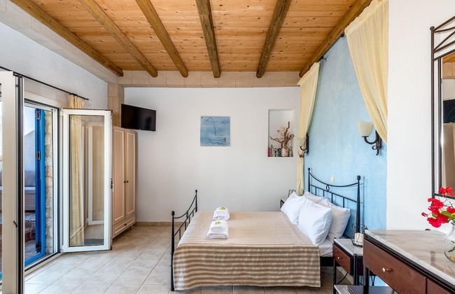 Agnanti Beach Studios - Photo 9