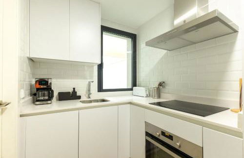 Charming 2 Bedroom Apartment with FREE PARKING close to Torre del Oro by Ocityzen - Foto 17