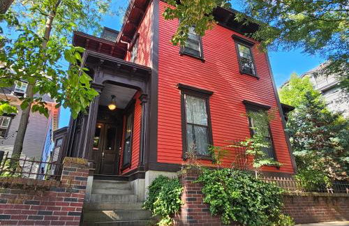 Stunning Apartment in Historic Federal Hill Mansion near Downtown & College Hill - Foto 2